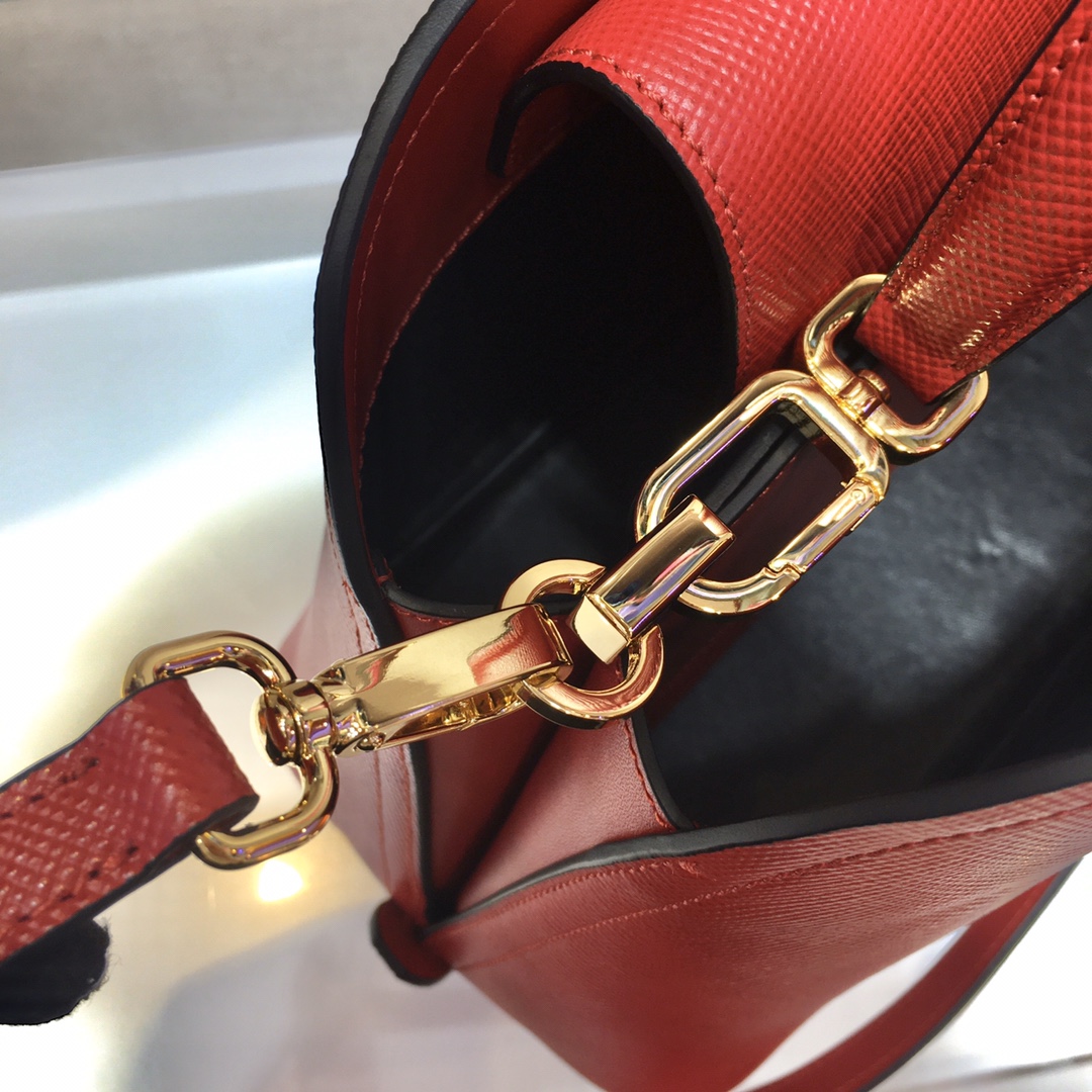 Prada Matinee Saffiano Leather Handbag Bag Tote Red 1BA282